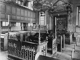 Innenraum der Synagoge in der ehemaligen Elbstraße 20