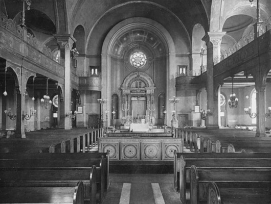 Innenraum der Synagoge Kohlhöfen<br />
(1859)